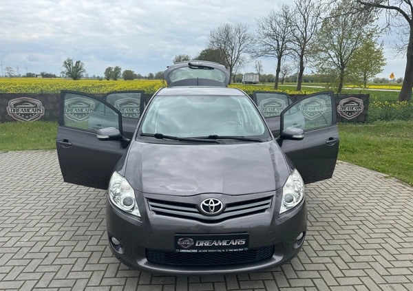 Toyota Auris cena 29900 przebieg: 162224, rok produkcji 2010 z Gniewkowo małe 326